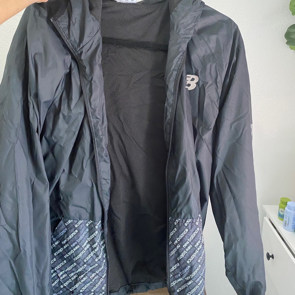 New Balance Windbreaker (unisex)